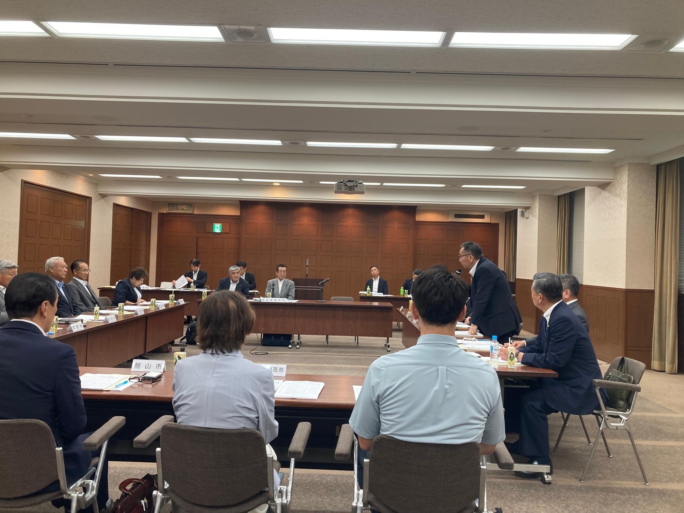 全国市議会議長会建設運輸委員会202407.jpg