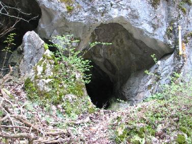 岩屋堂洞窟 岩屋堂洞窟