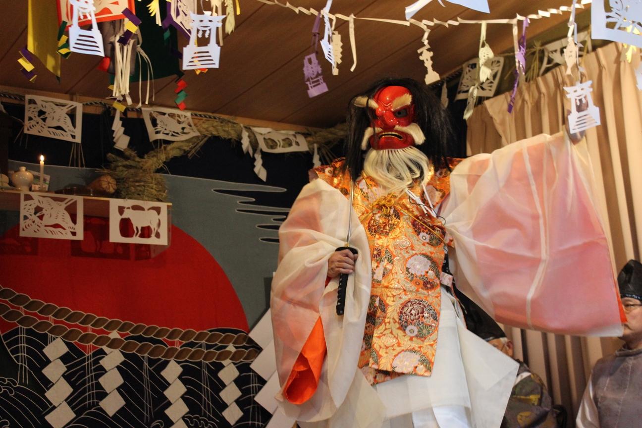 魔駈 三上神楽(魔駈)