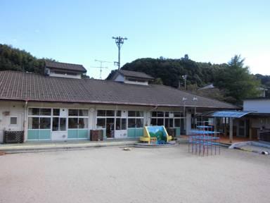 峰田保育所園舎の写真