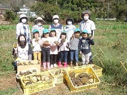 地域交流「ひまわりを育てて油を作ってみよう!」.JPG
