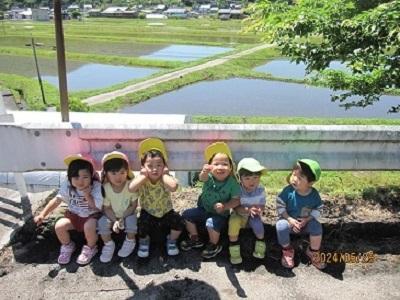 散歩の途中でひとやすみ.JPG