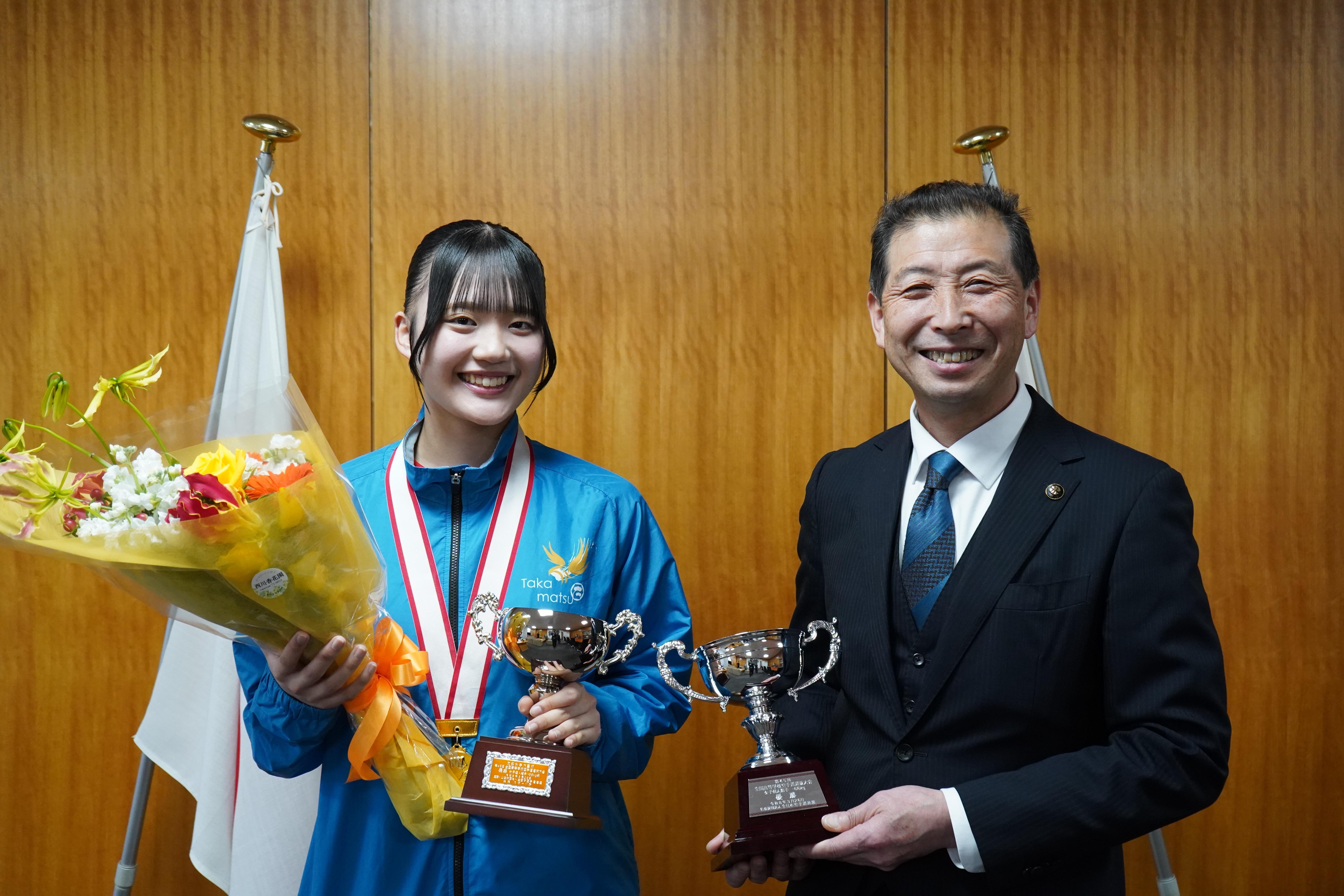 新井さん優勝報告.JPG