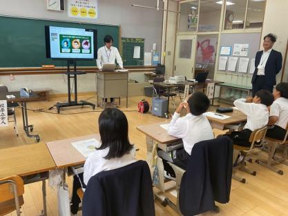 西城小_県職員説明